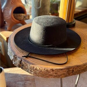 Yellow108 - Rare/Discontinued Boater Style Wide Brim Hat  in M